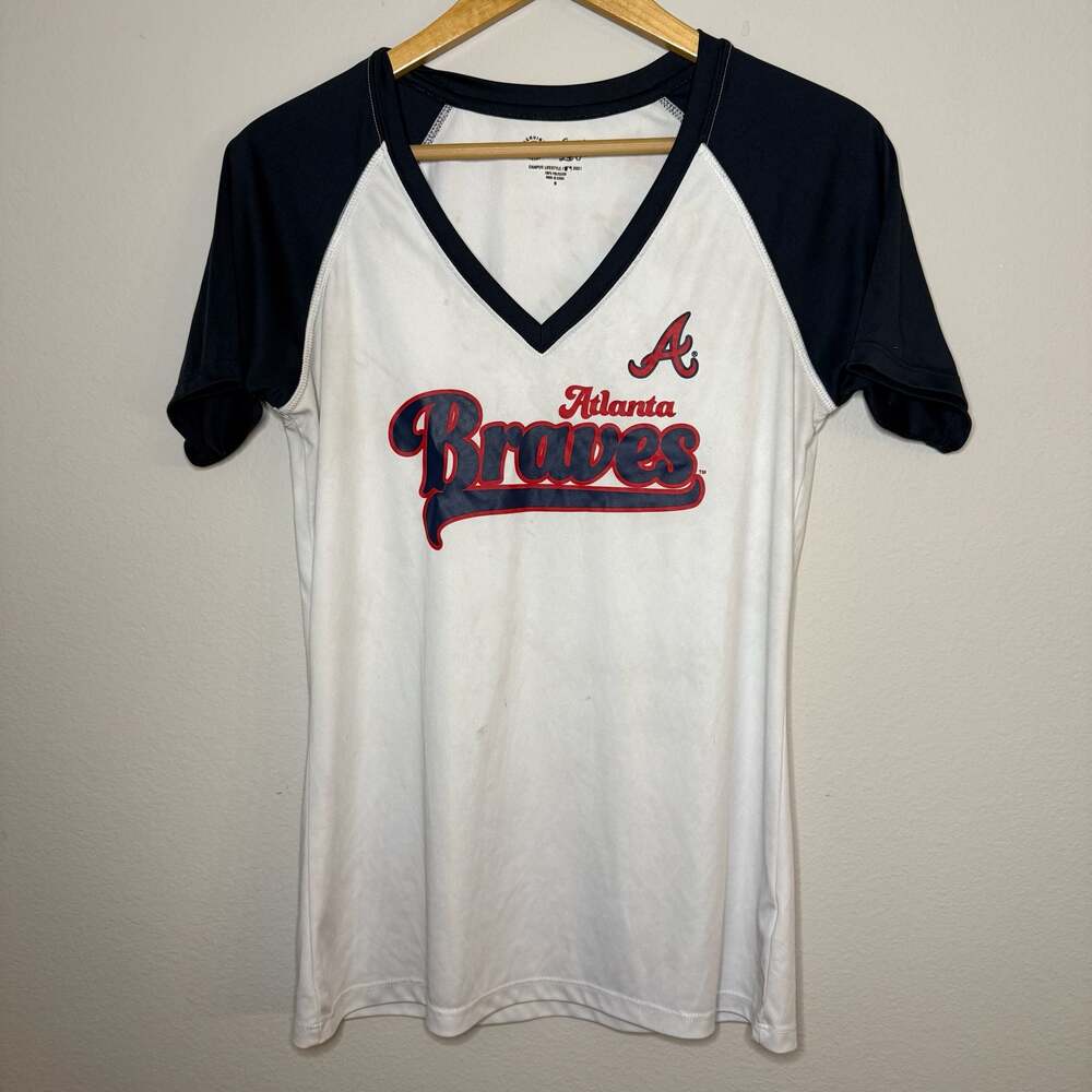 Campus Lifestyle Atlanta Braves Women's V-Neck Baseball Fan T-Shirt
